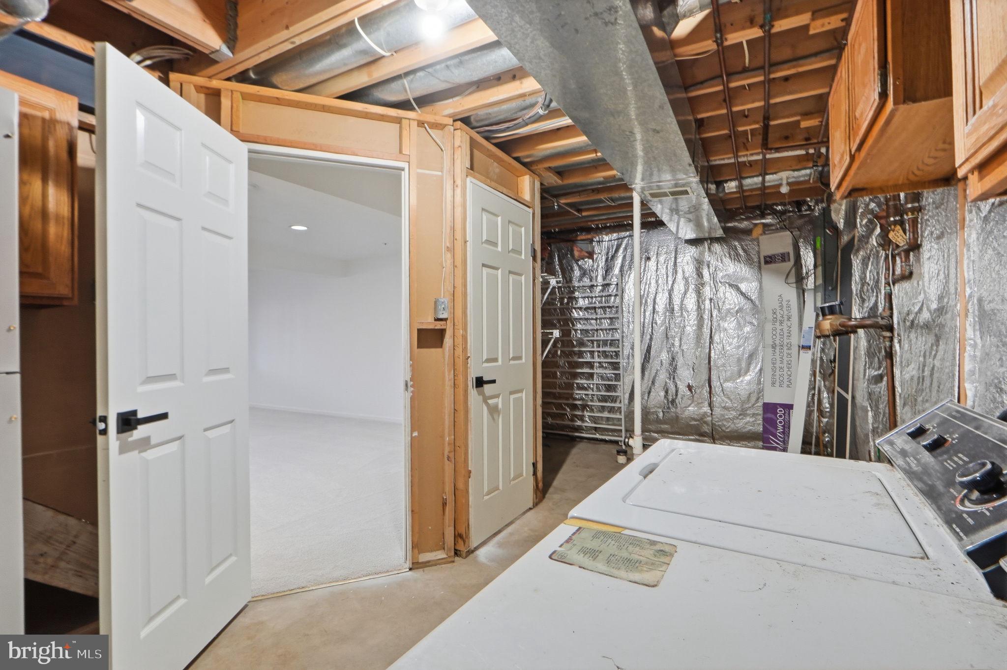 GUNNERS LAKE VILLAGE - Residential