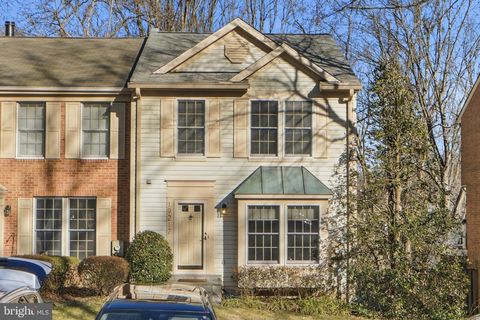 Townhouse For Sale - 19217 Cross Ridge Drive<br/> GERMANTOWN, MD 20874