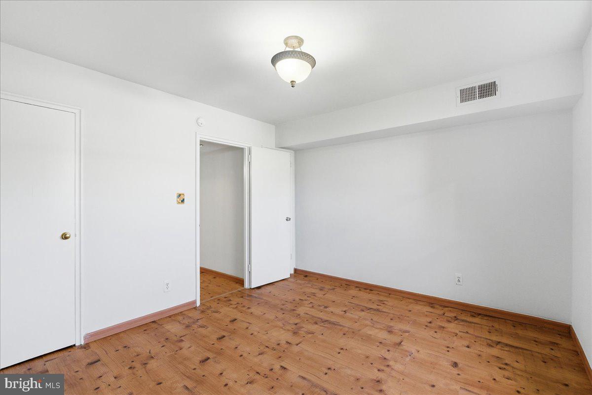 HOLLYBROOKE - Residential