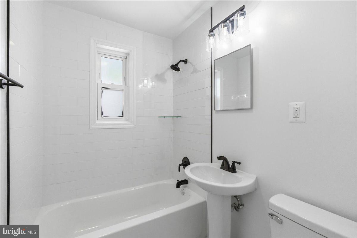 HOLLYBROOKE - Residential