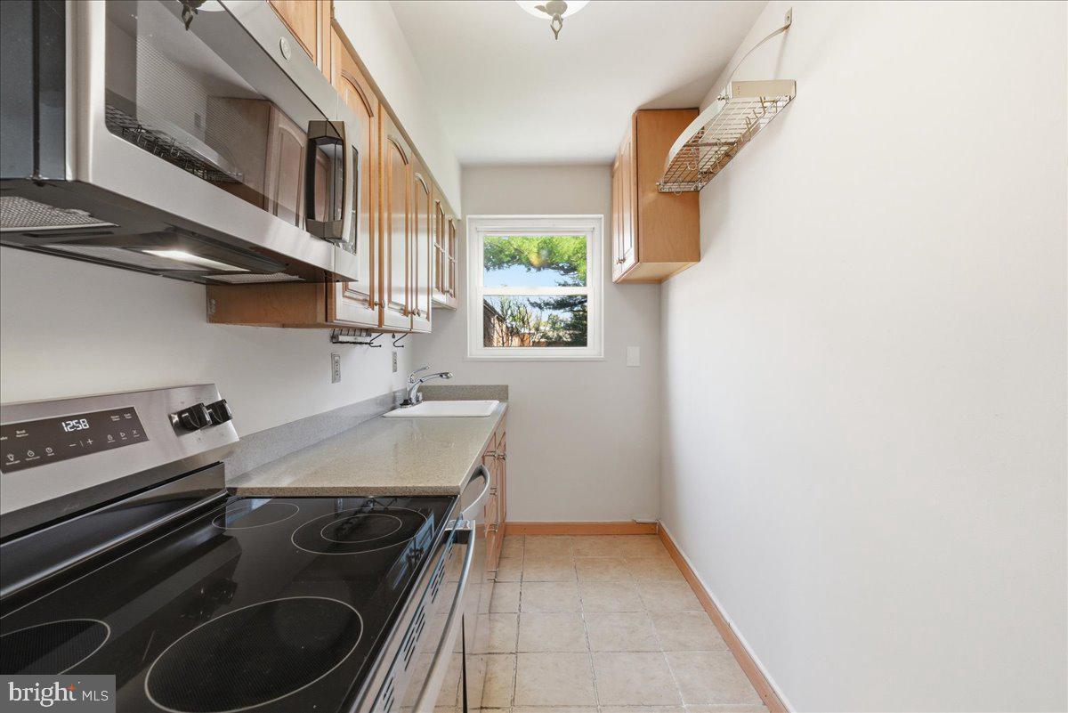 HOLLYBROOKE - Residential