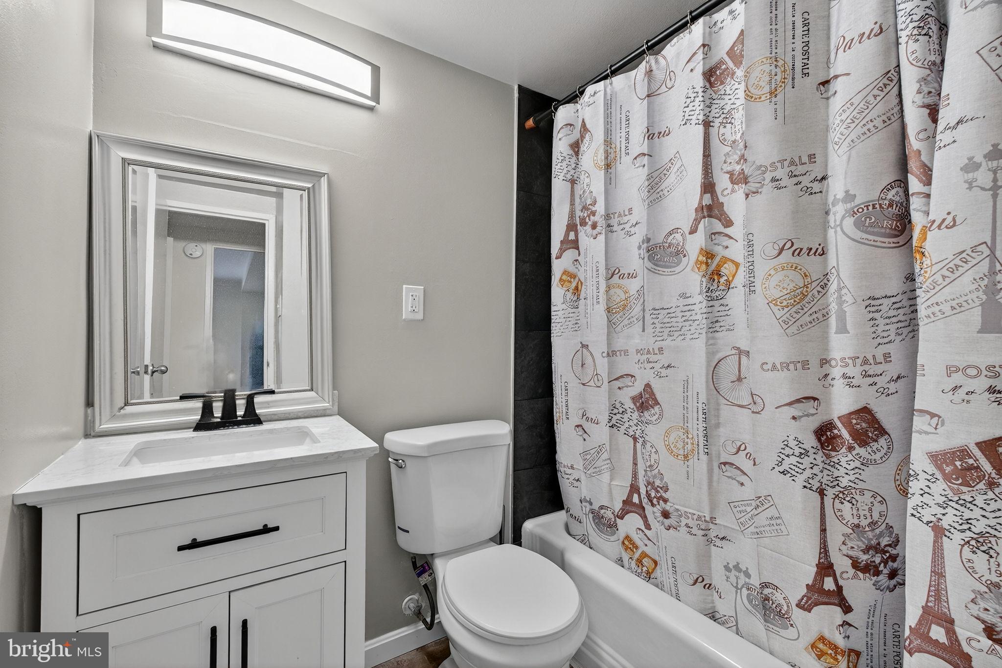 WOODSIDE KNOLLS - Residential Lease