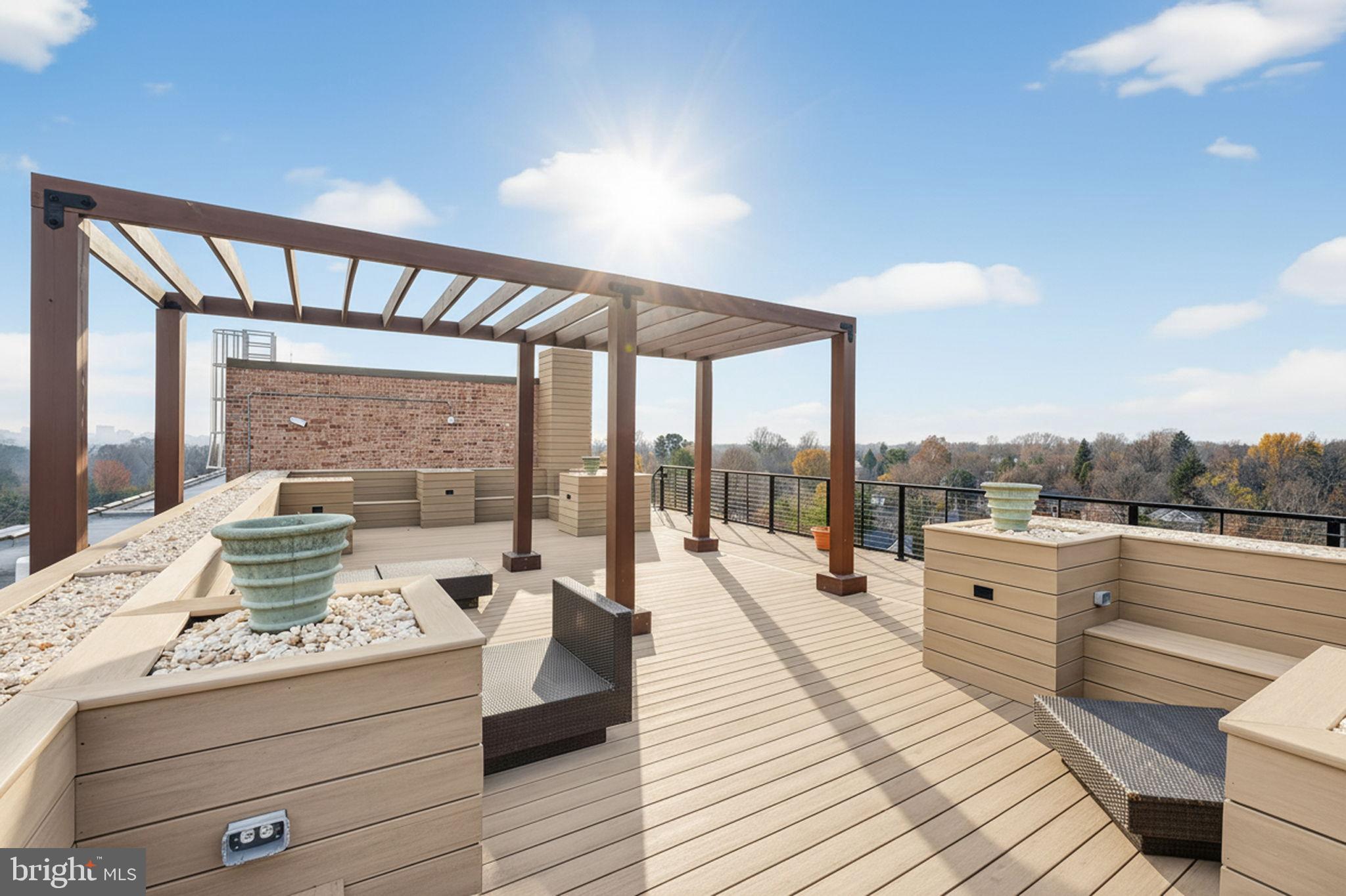 WOODSIDE KNOLLS - Residential Lease