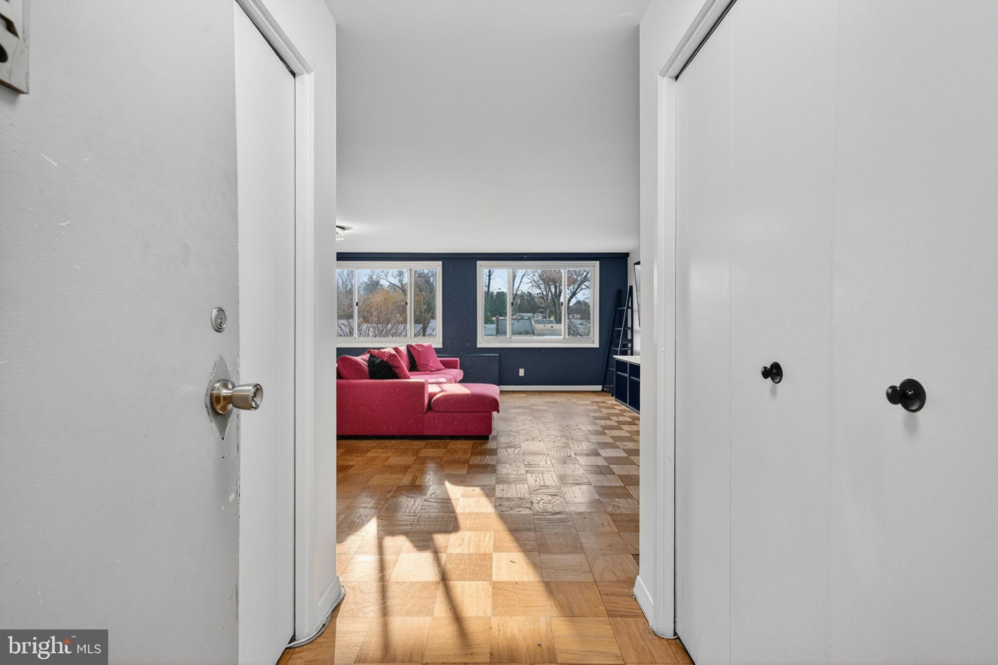 WOODSIDE KNOLLS - Residential Lease