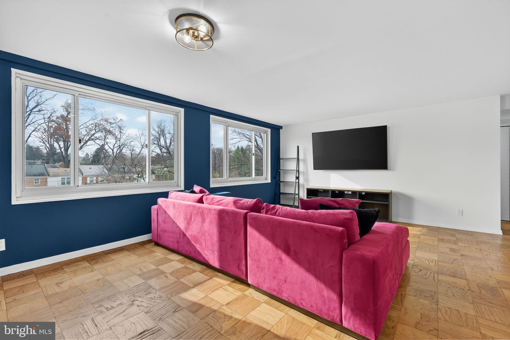 WOODSIDE KNOLLS - Residential Lease