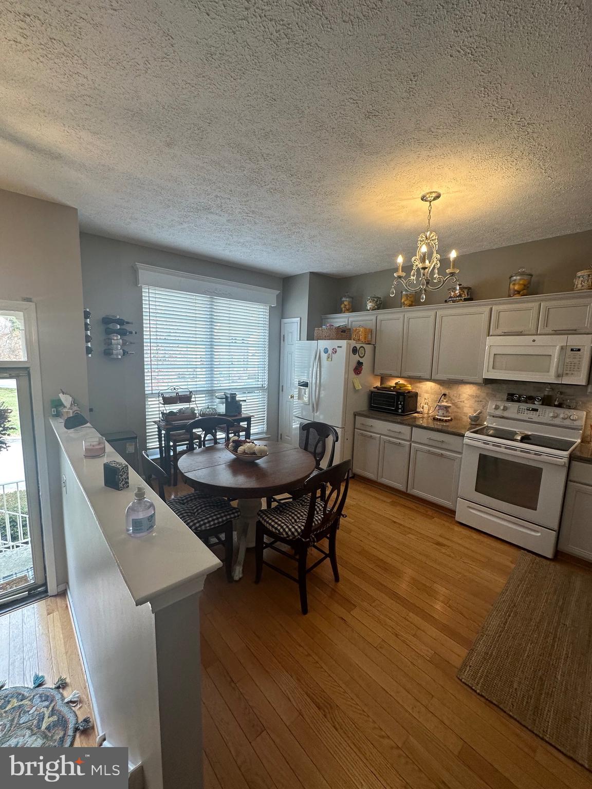 NORTH POINTE - Residential