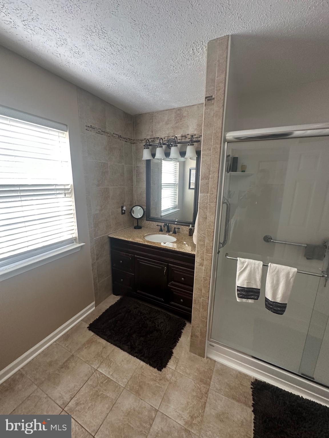 NORTH POINTE - Residential