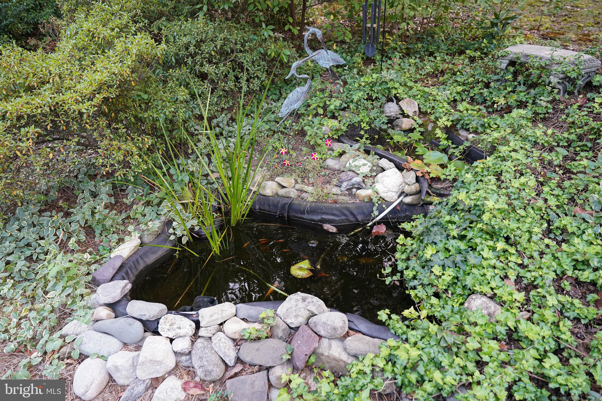 HOLLY SHORES - Residential