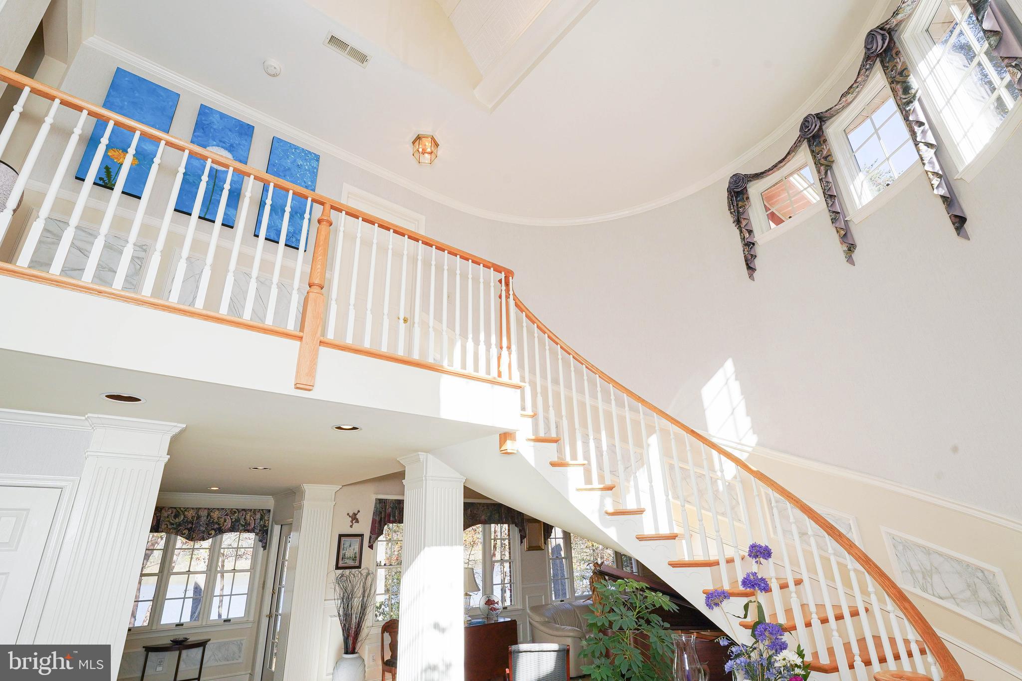 HOLLY SHORES - Residential