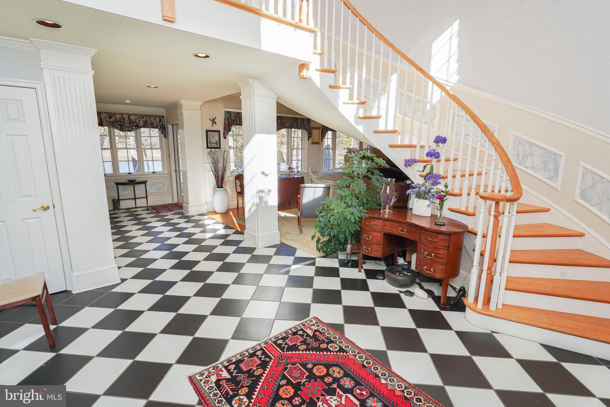 HOLLY SHORES - Residential