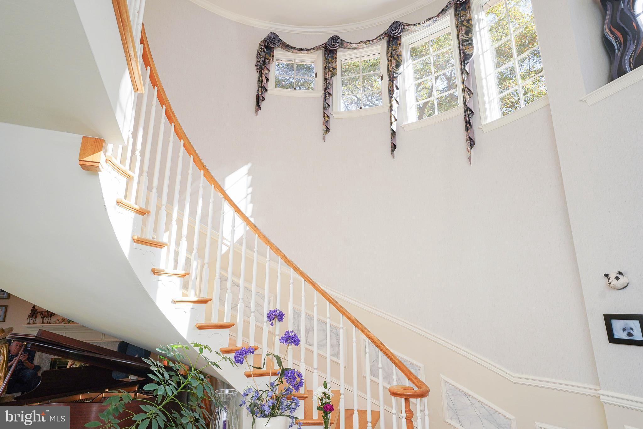 HOLLY SHORES - Residential