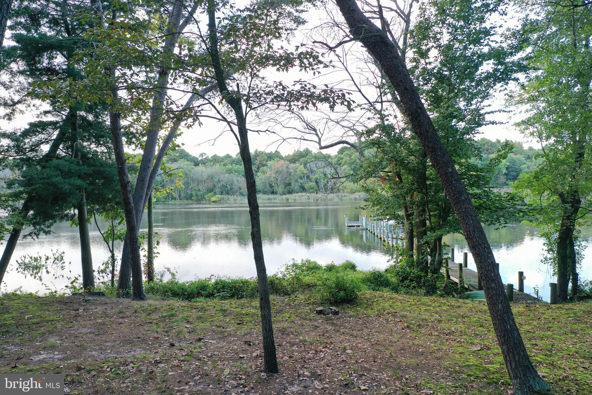 HOLLY SHORES - Residential