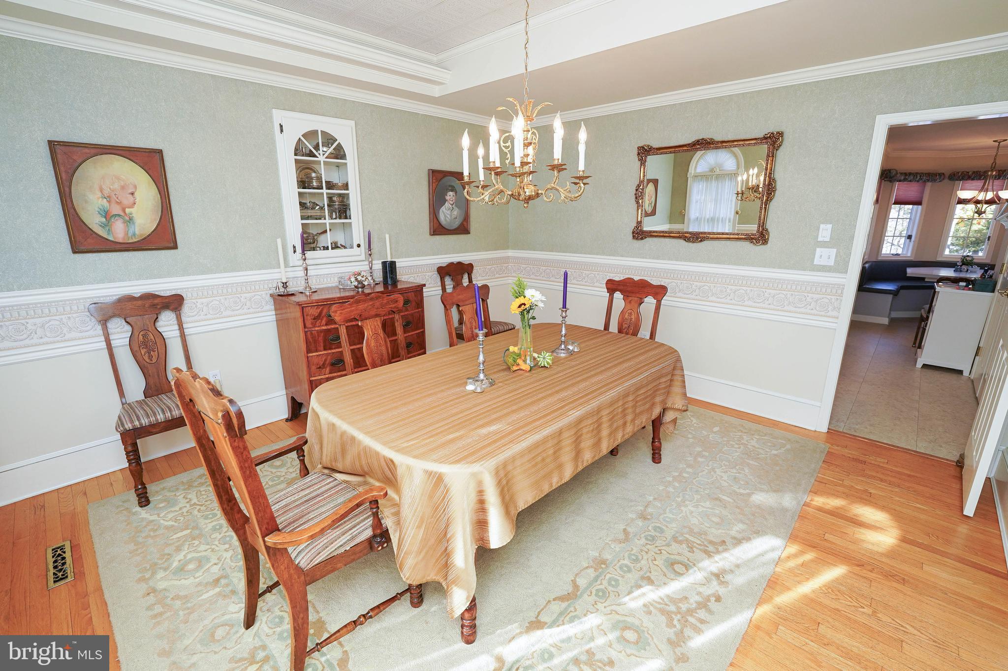 HOLLY SHORES - Residential