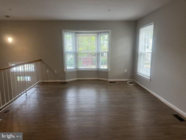3907 EMBLEM CORNER