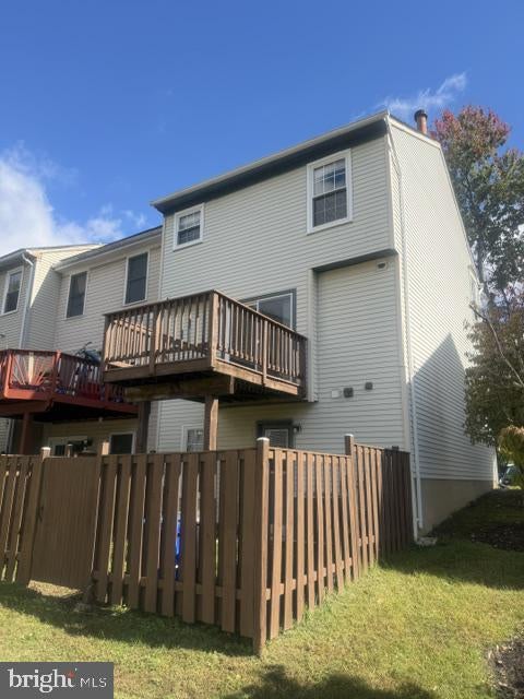3907 EMBLEM CORNER