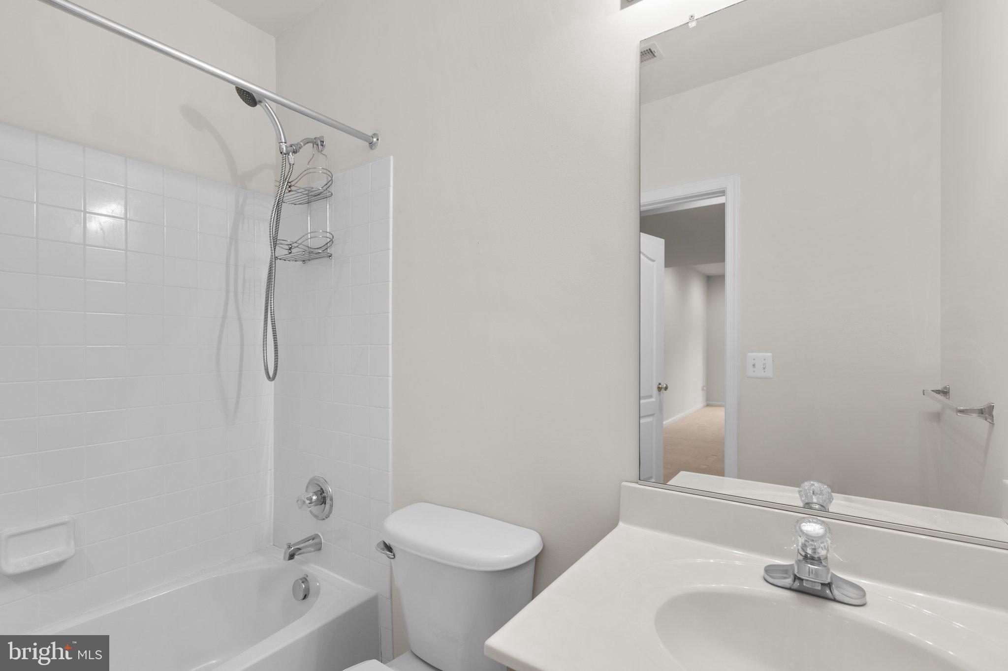 BELMONT COUNTRY CLUB - Residential