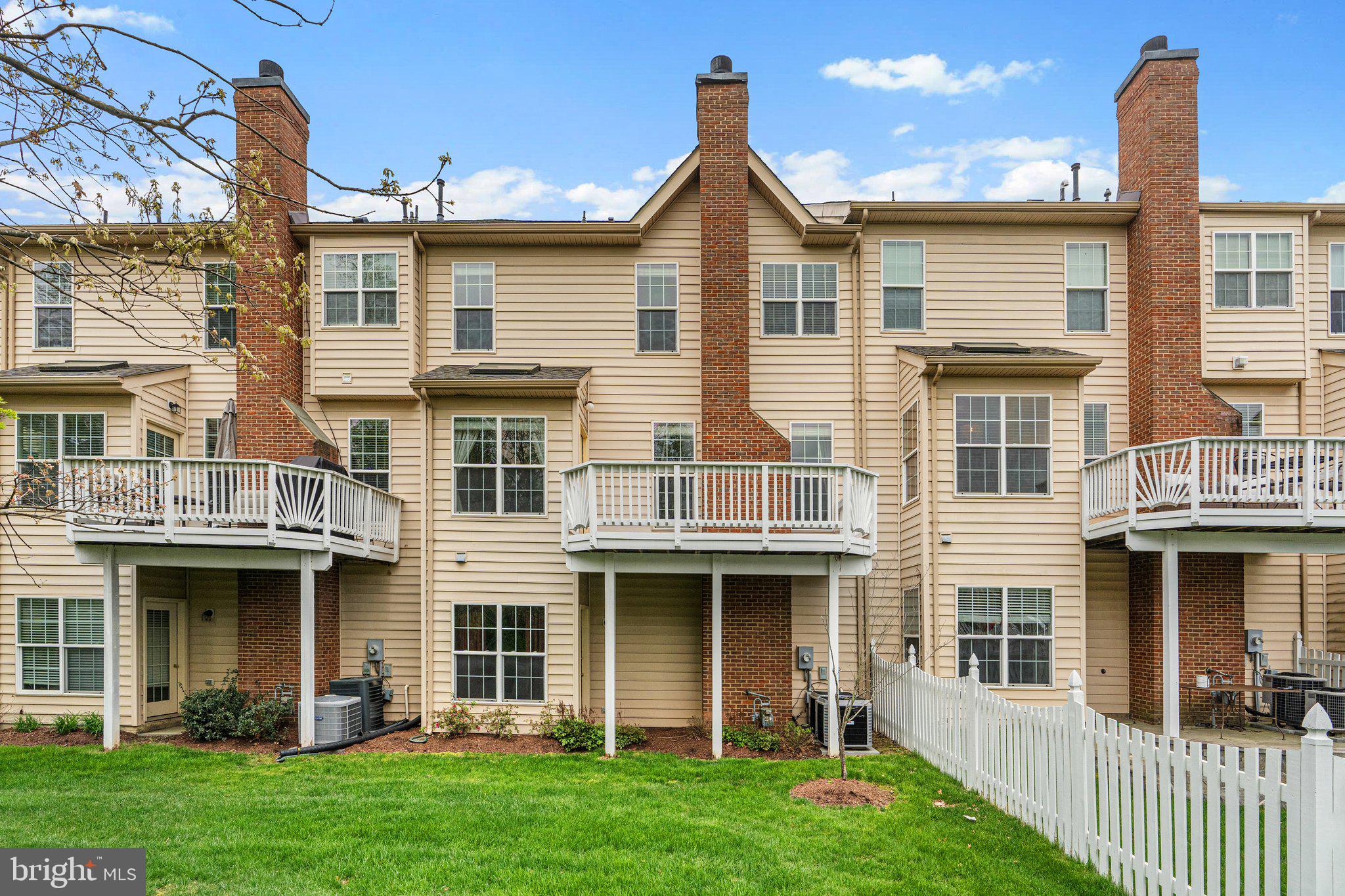 BELMONT COUNTRY CLUB - Residential