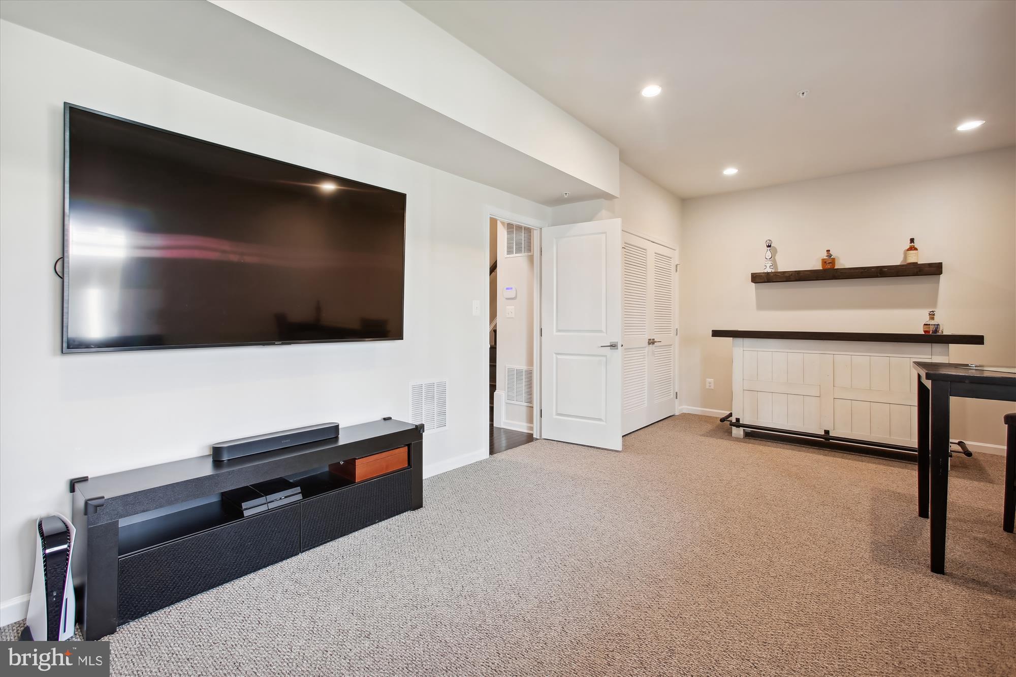 MOOREFIELD STATION - Residential