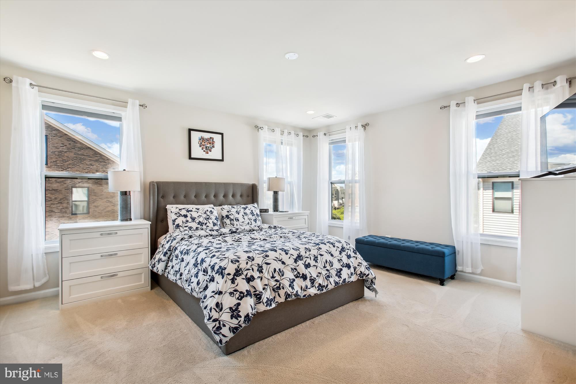 MOOREFIELD STATION - Residential