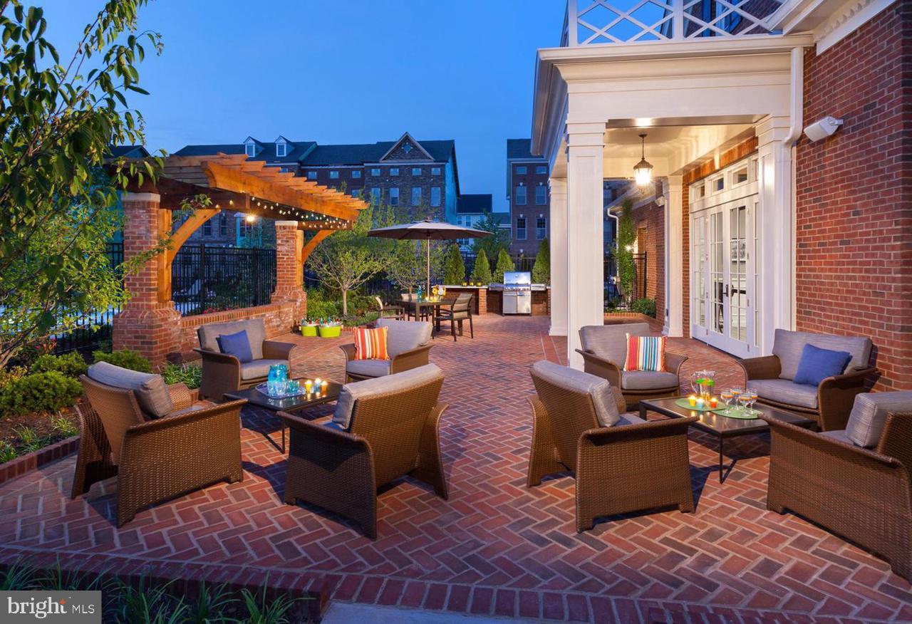 MOOREFIELD STATION - Residential