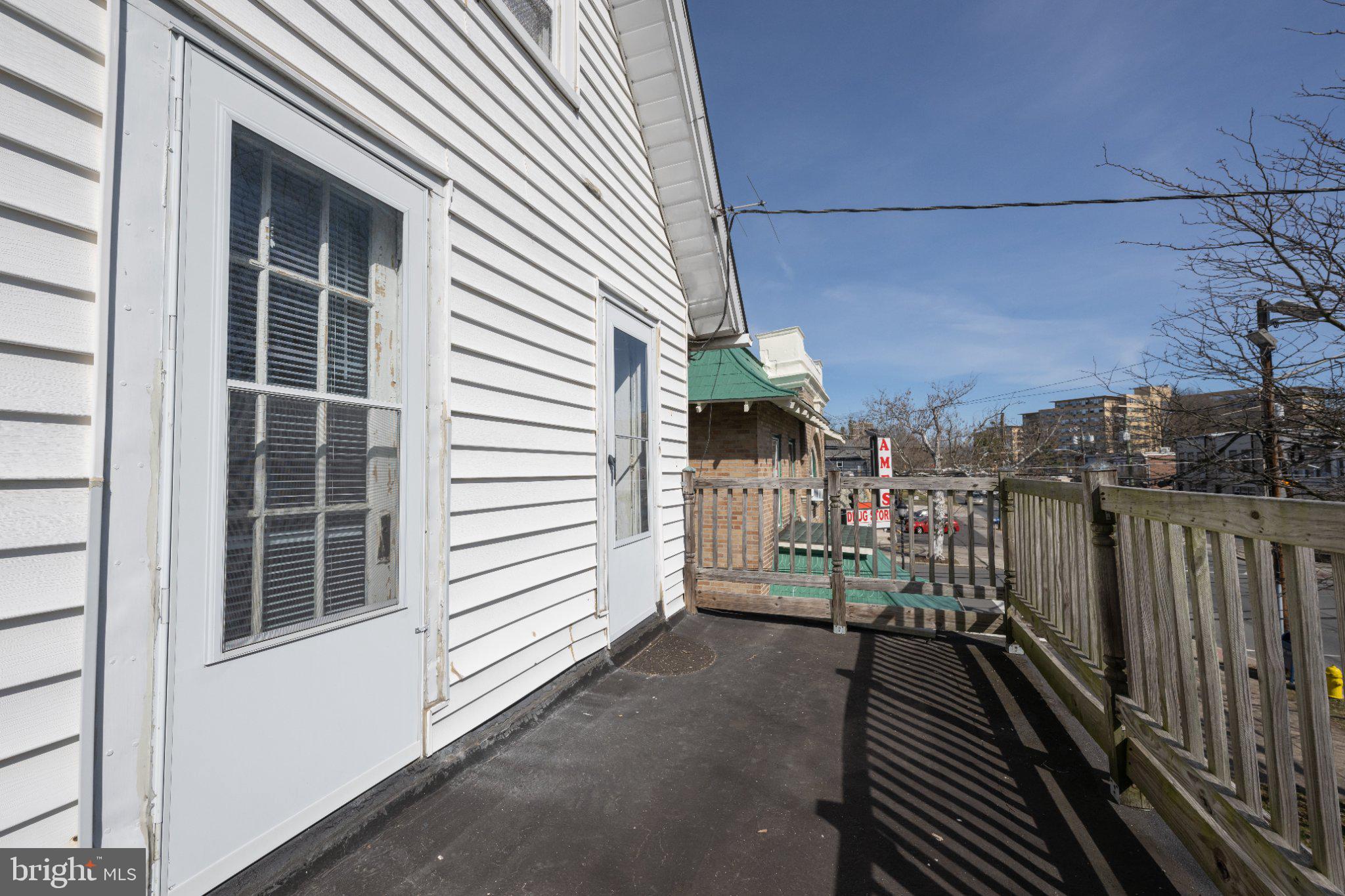 705 COLLINGS AVENUE