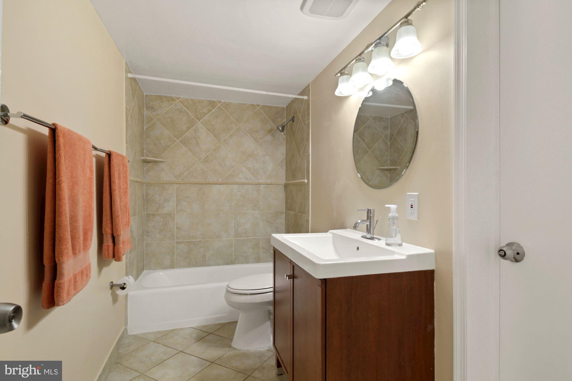 DIAMOND FARM CODM - Residential Lease