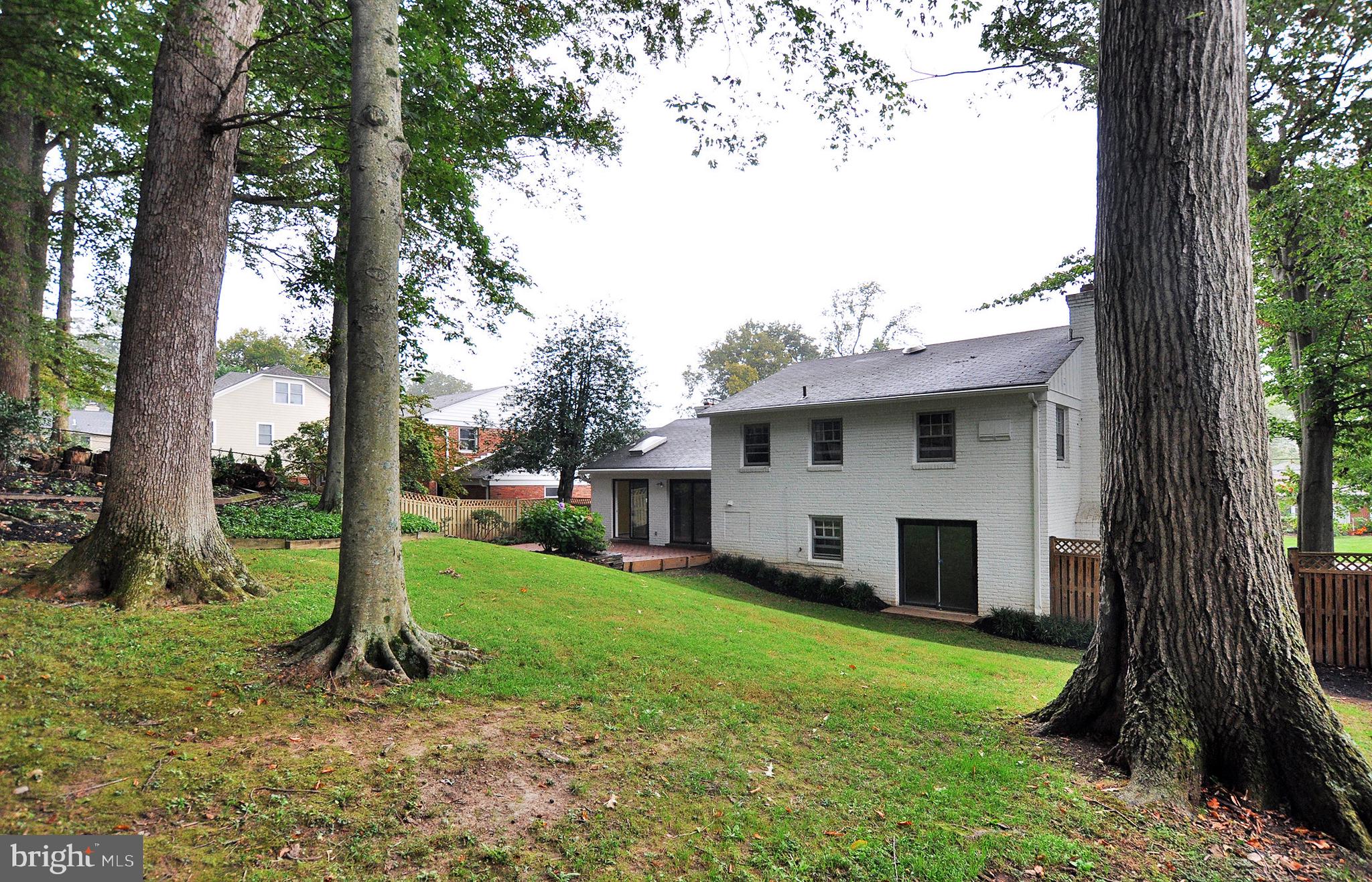 OAKWOOD KNOLLS - Residential