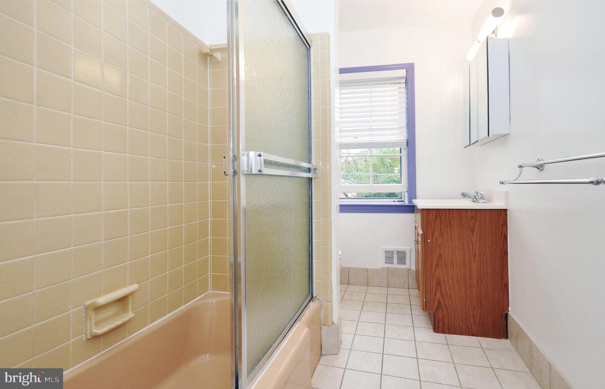 OAKWOOD KNOLLS - Residential