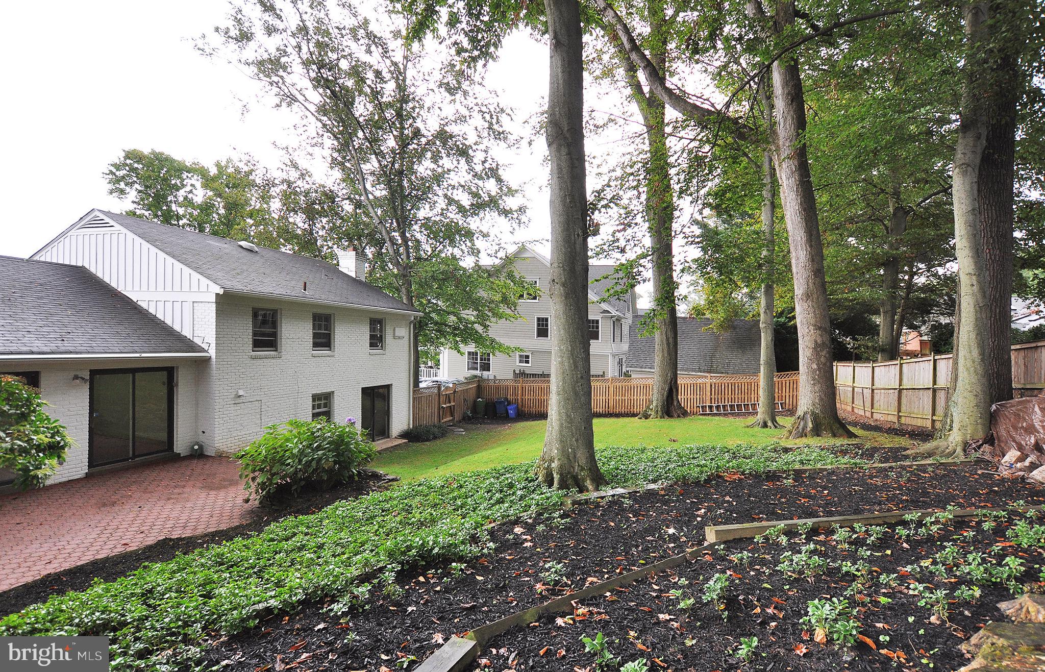 OAKWOOD KNOLLS - Residential