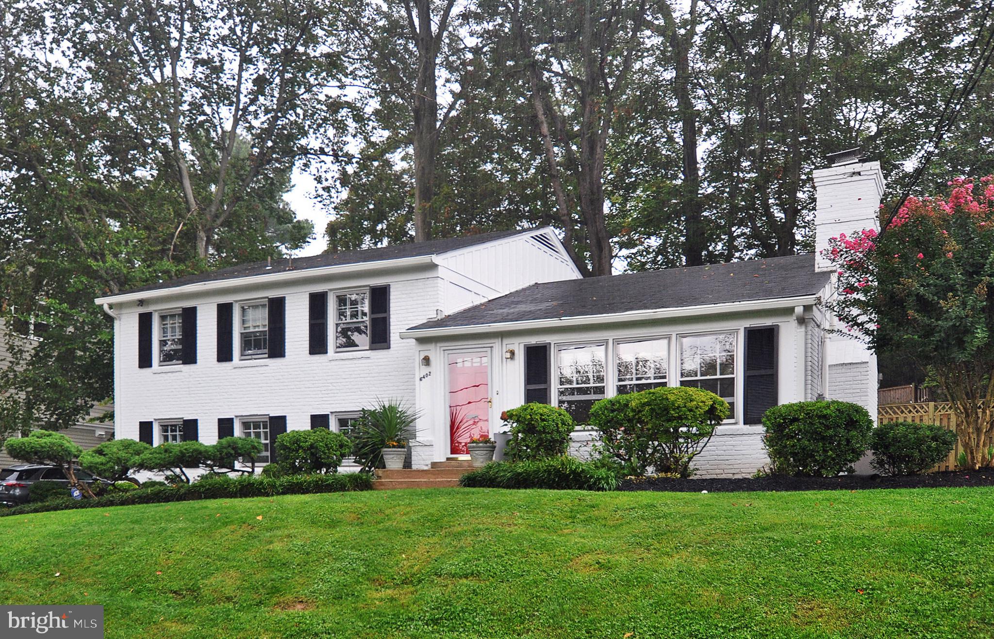 OAKWOOD KNOLLS - Residential