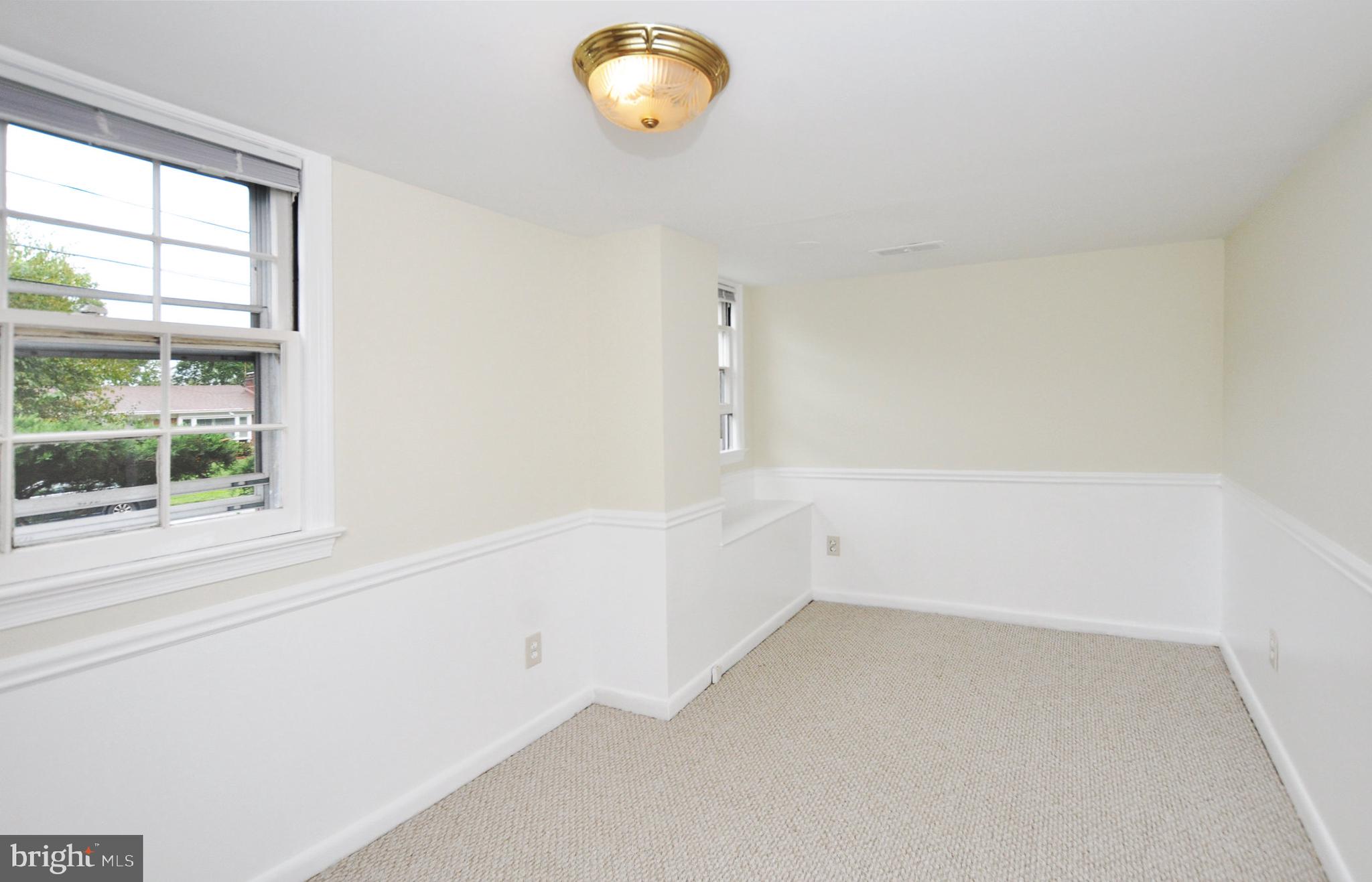 OAKWOOD KNOLLS - Residential