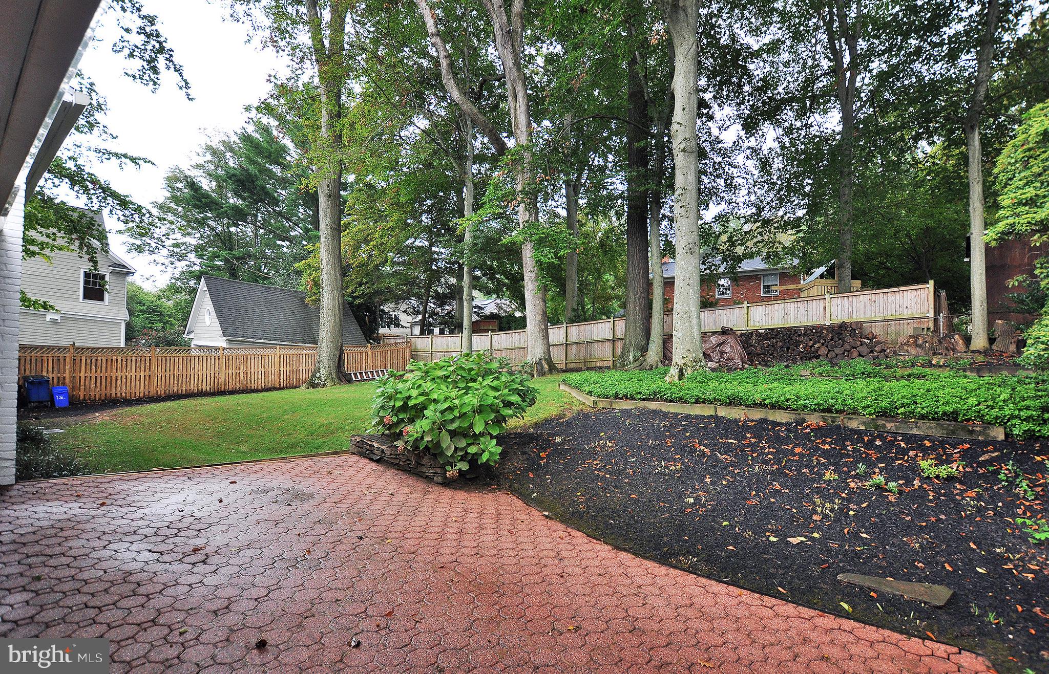 OAKWOOD KNOLLS - Residential