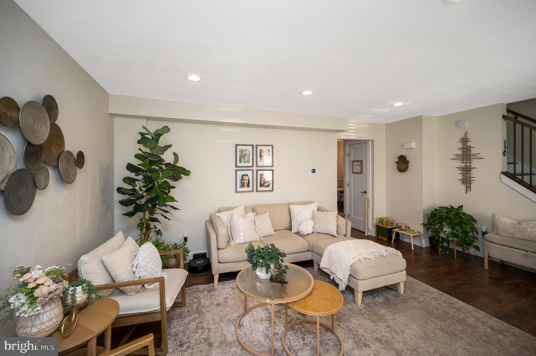 BREEZEWOOD FOREST EAST - Residential