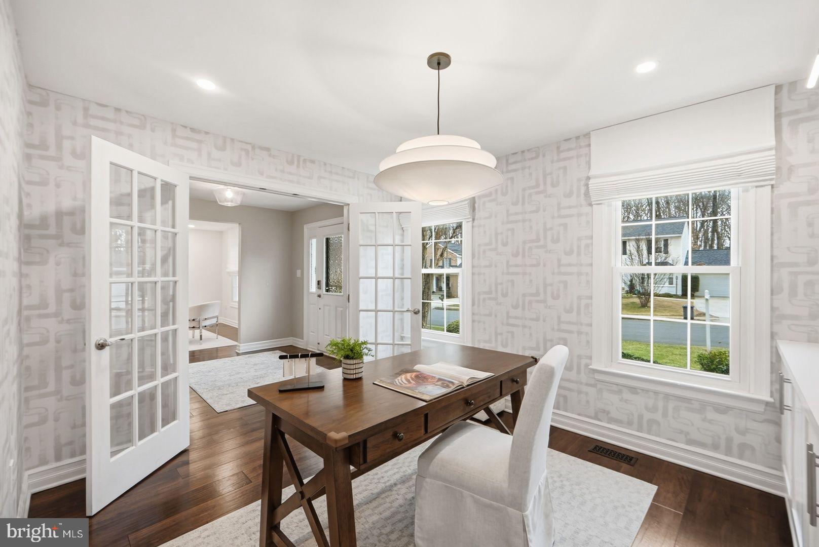 BURKE CENTRE - Residential