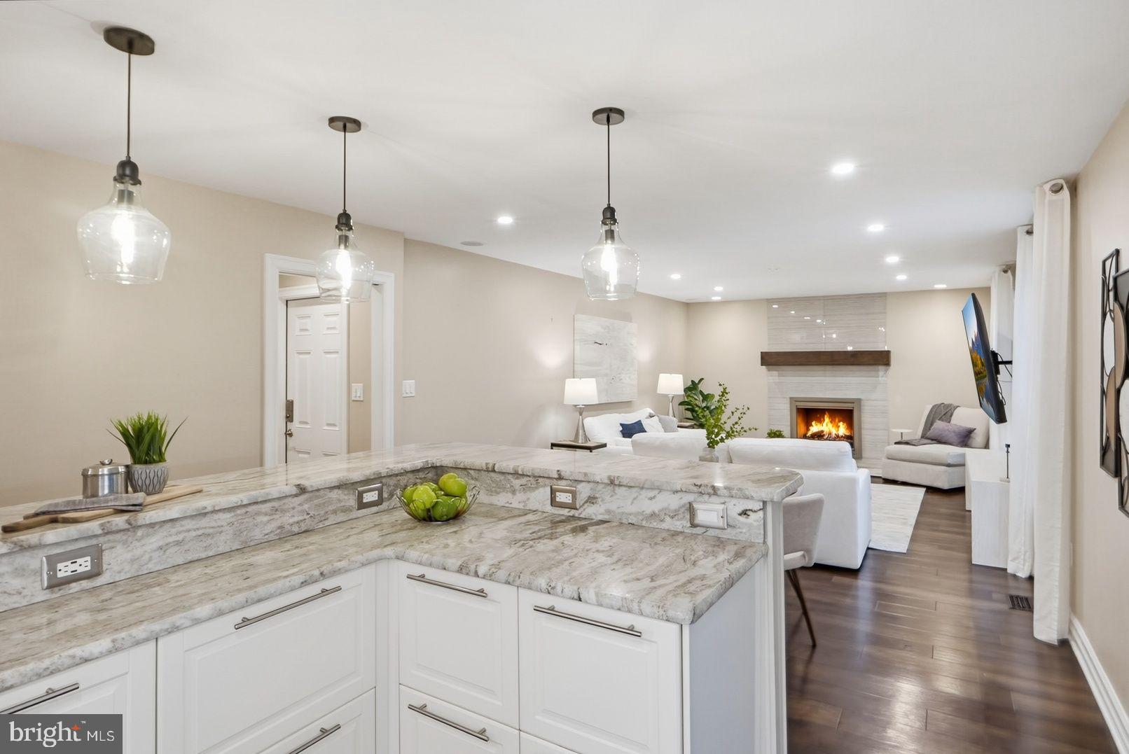 BURKE CENTRE - Residential