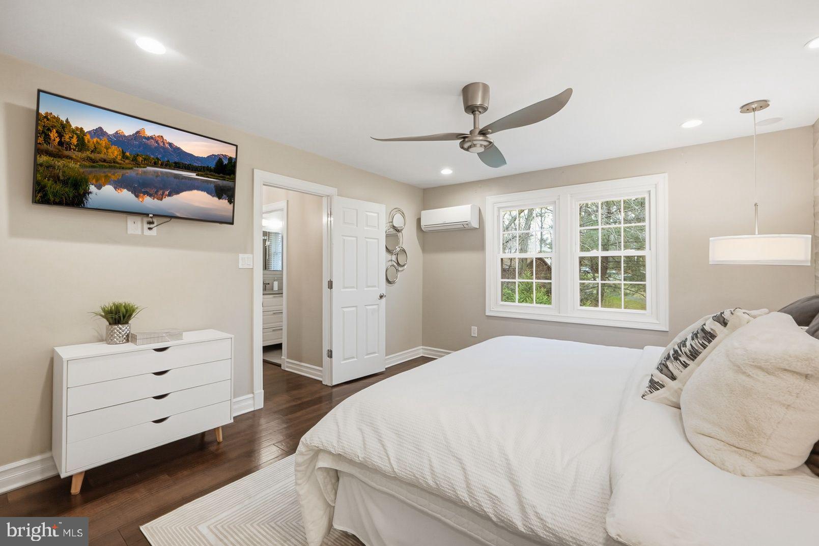 BURKE CENTRE - Residential