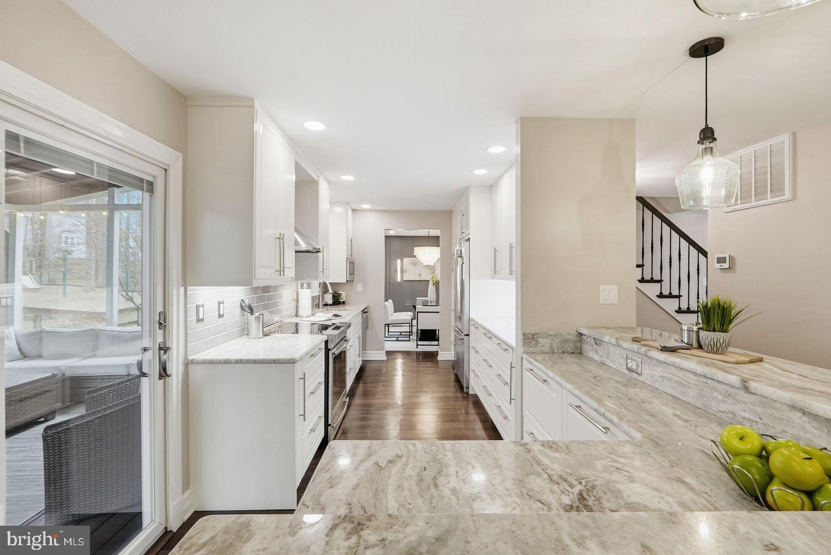 BURKE CENTRE - Residential