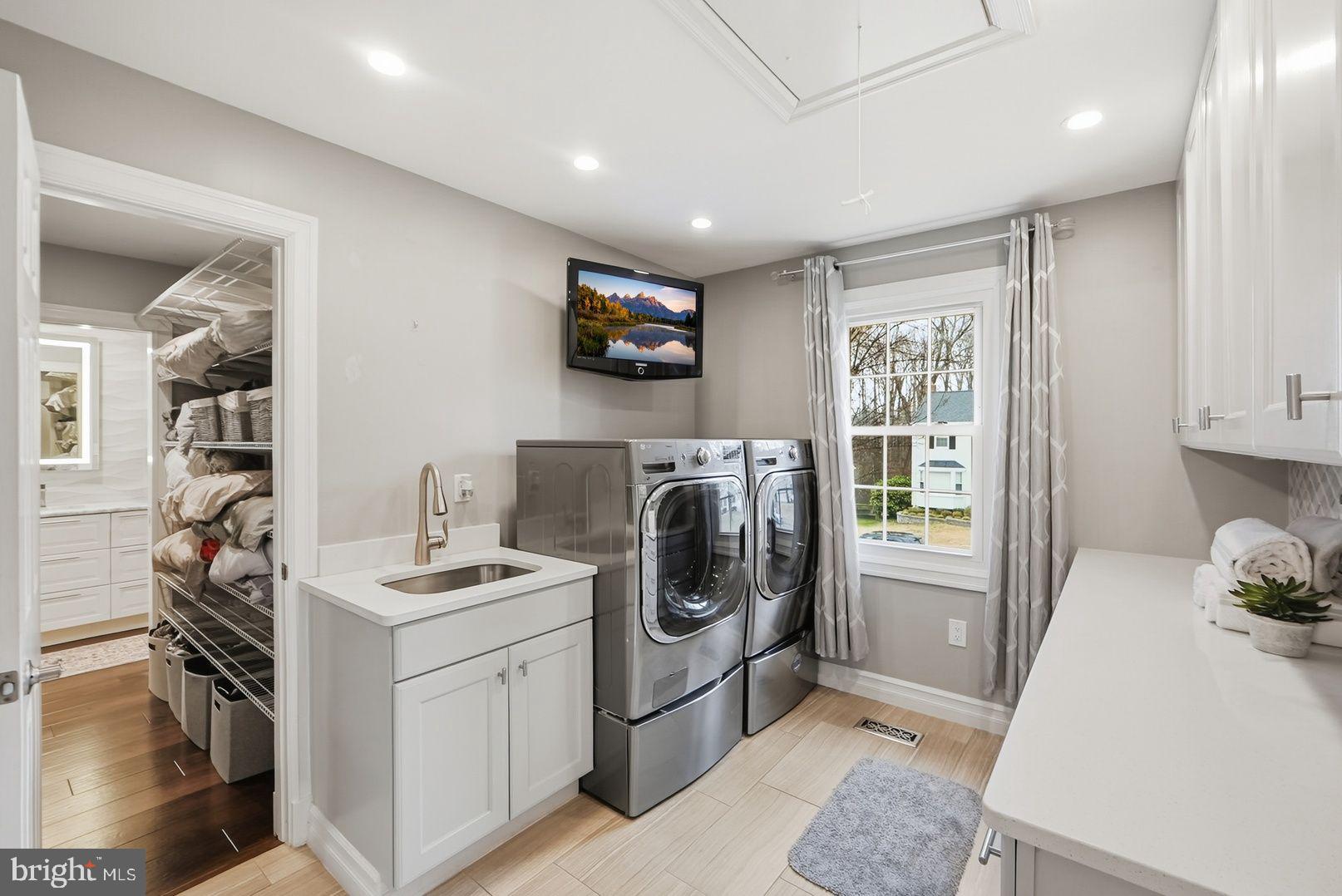 BURKE CENTRE - Residential