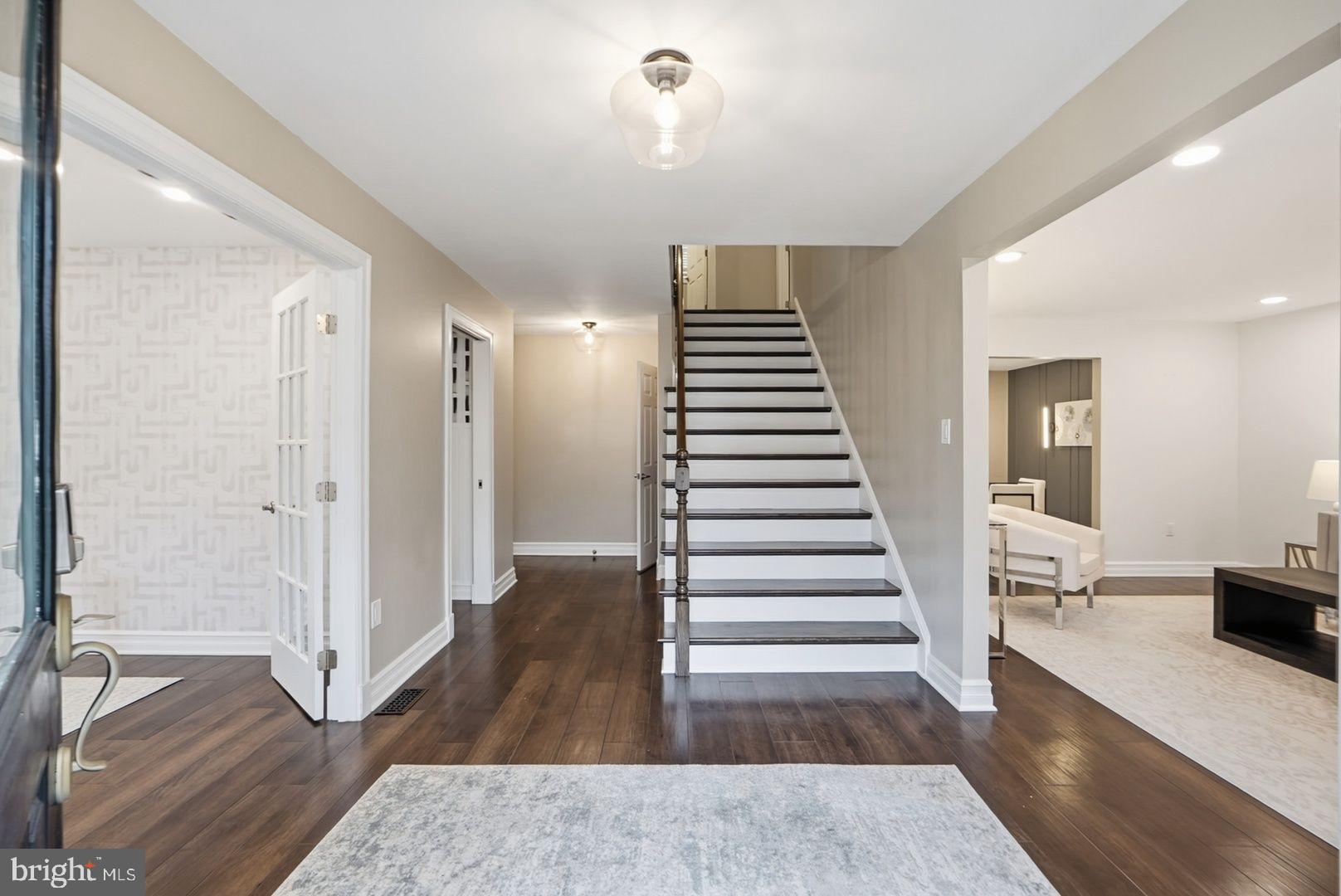 BURKE CENTRE - Residential