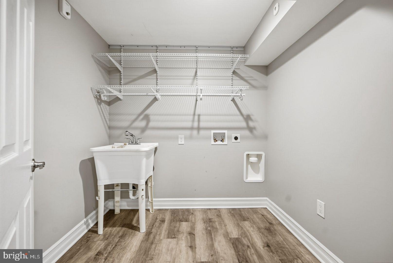 BURKE CENTRE - Residential