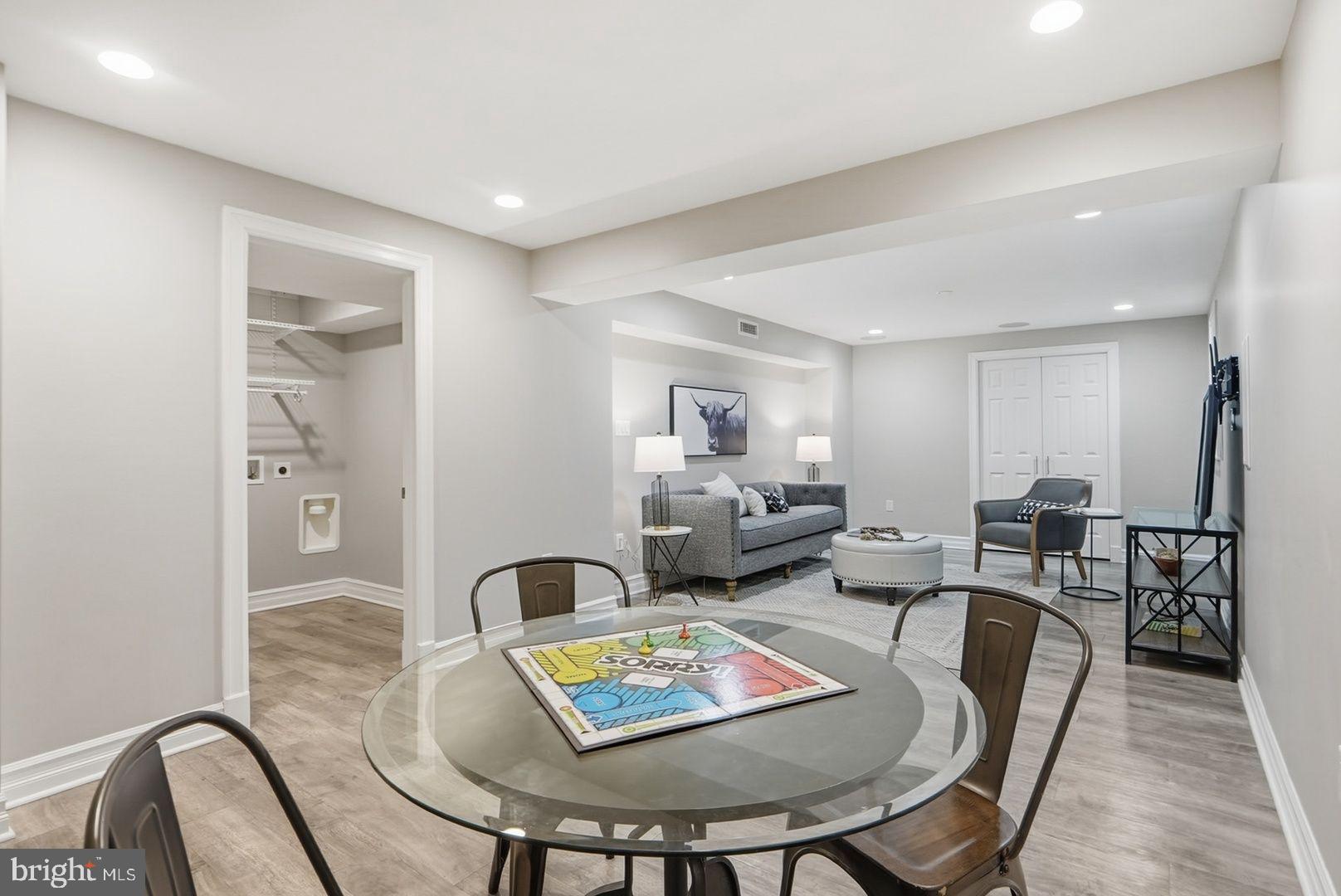 BURKE CENTRE - Residential