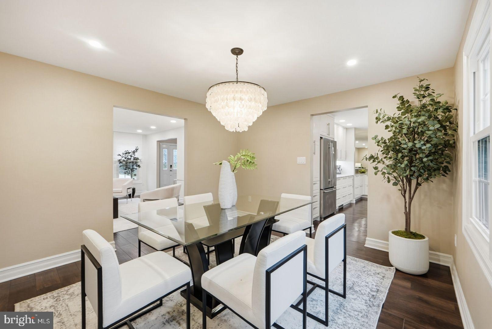 BURKE CENTRE - Residential