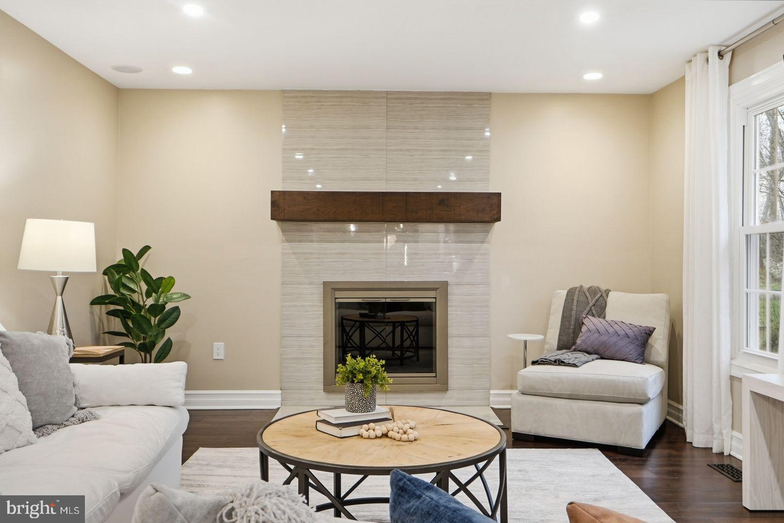 BURKE CENTRE - Residential