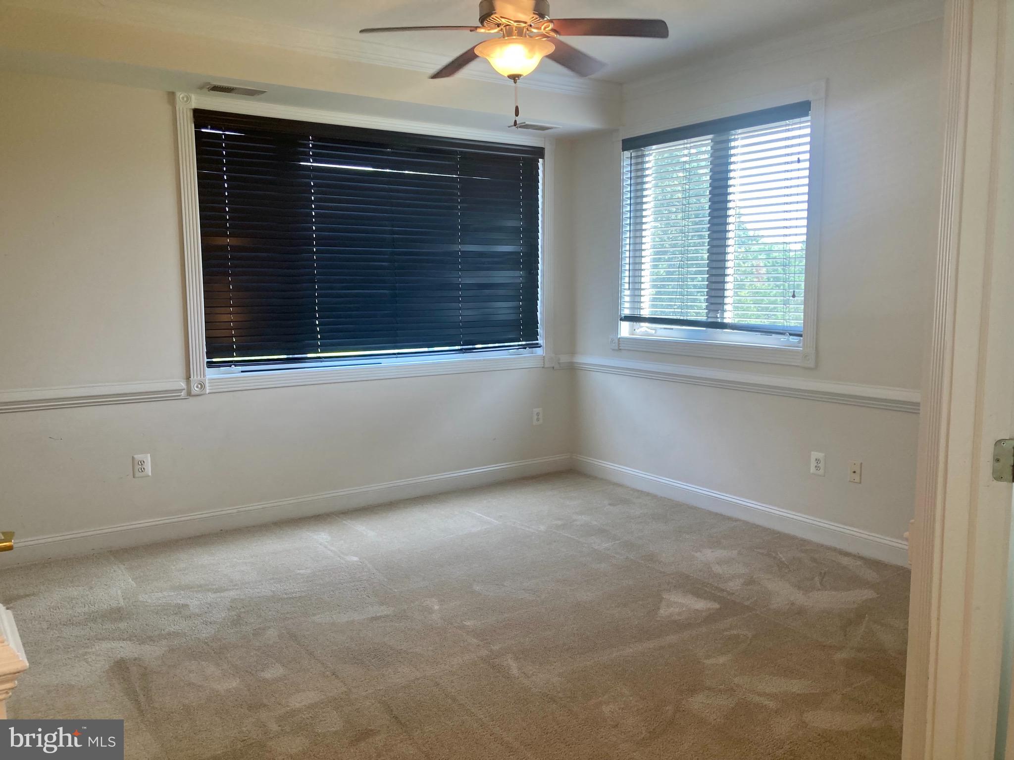 CENTENNIAL COMMONS - Residential Lease