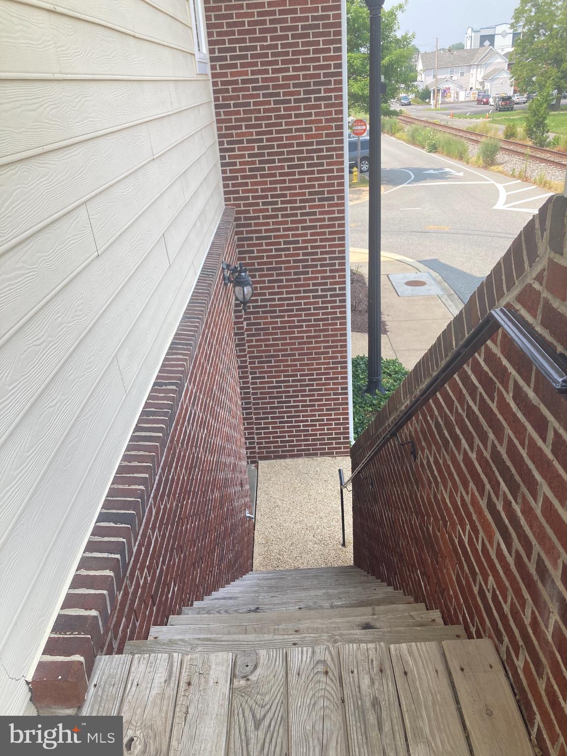 CENTENNIAL COMMONS - Residential Lease