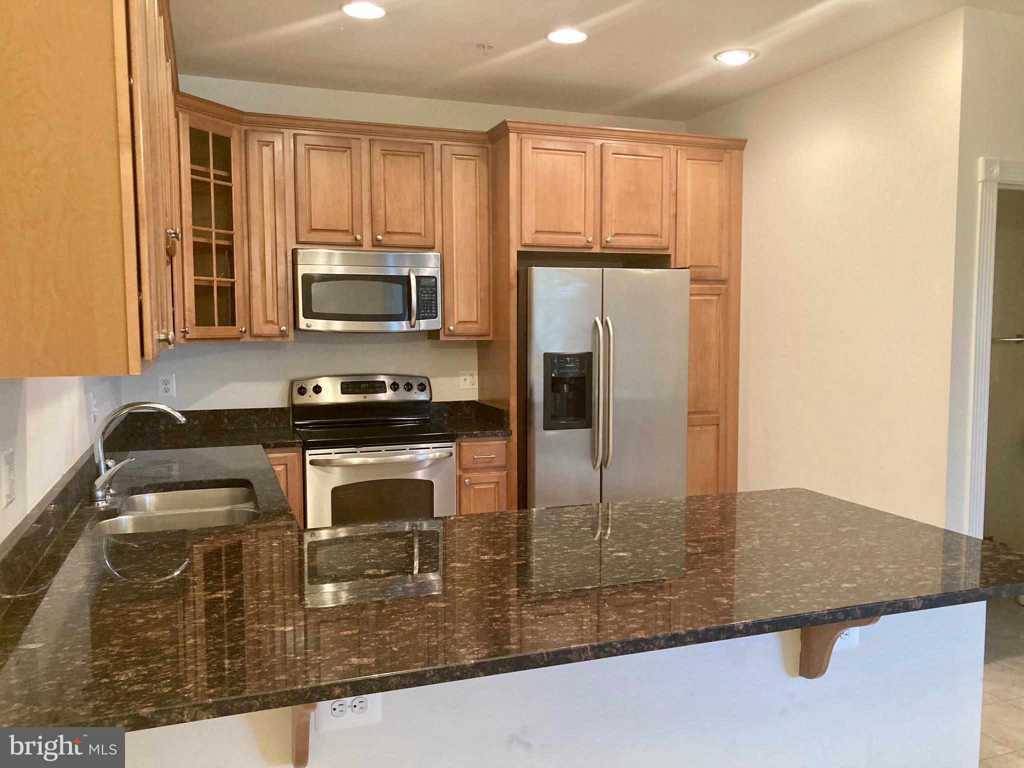 CENTENNIAL COMMONS - Residential Lease