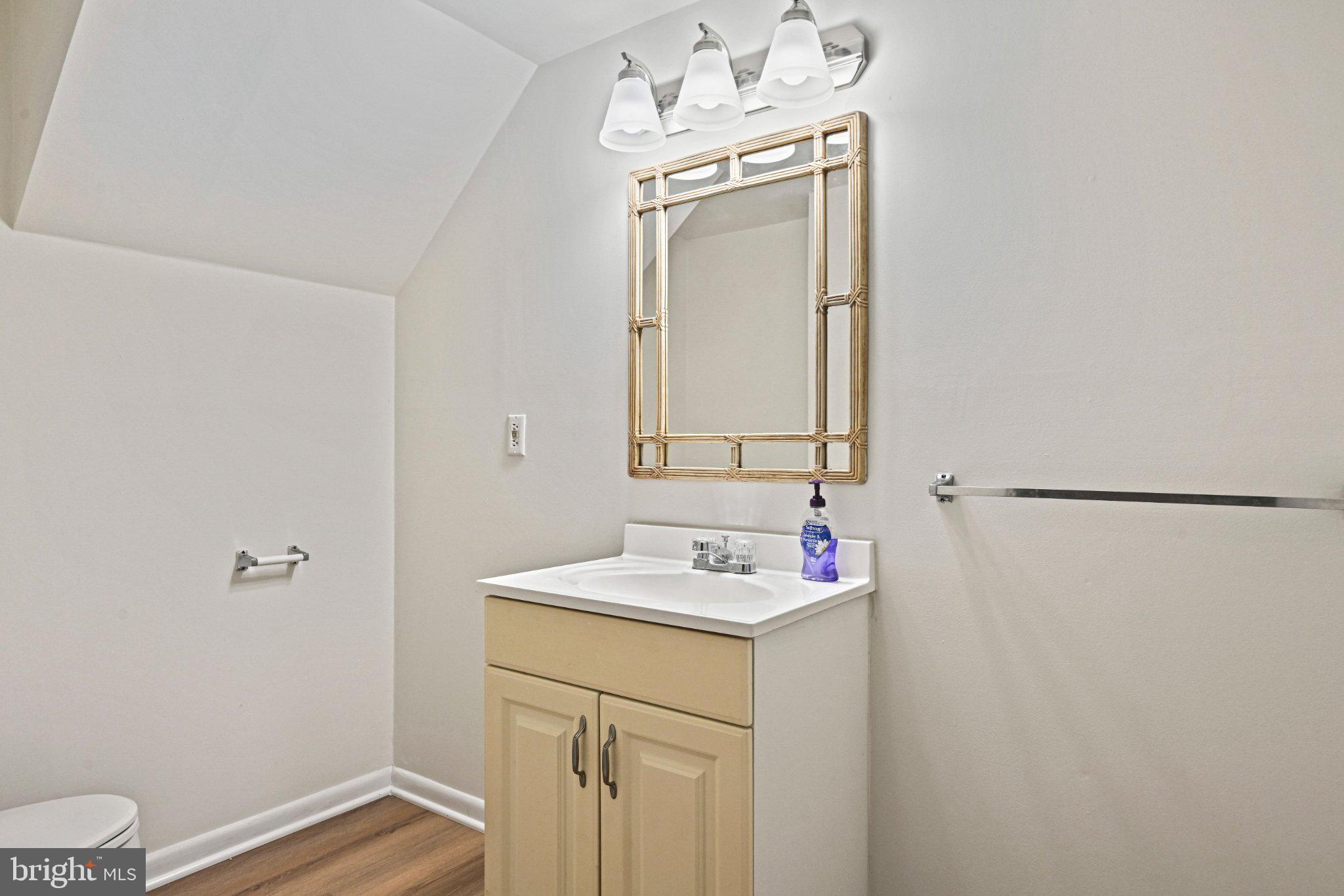 WOLF TRAP WOODS - Residential