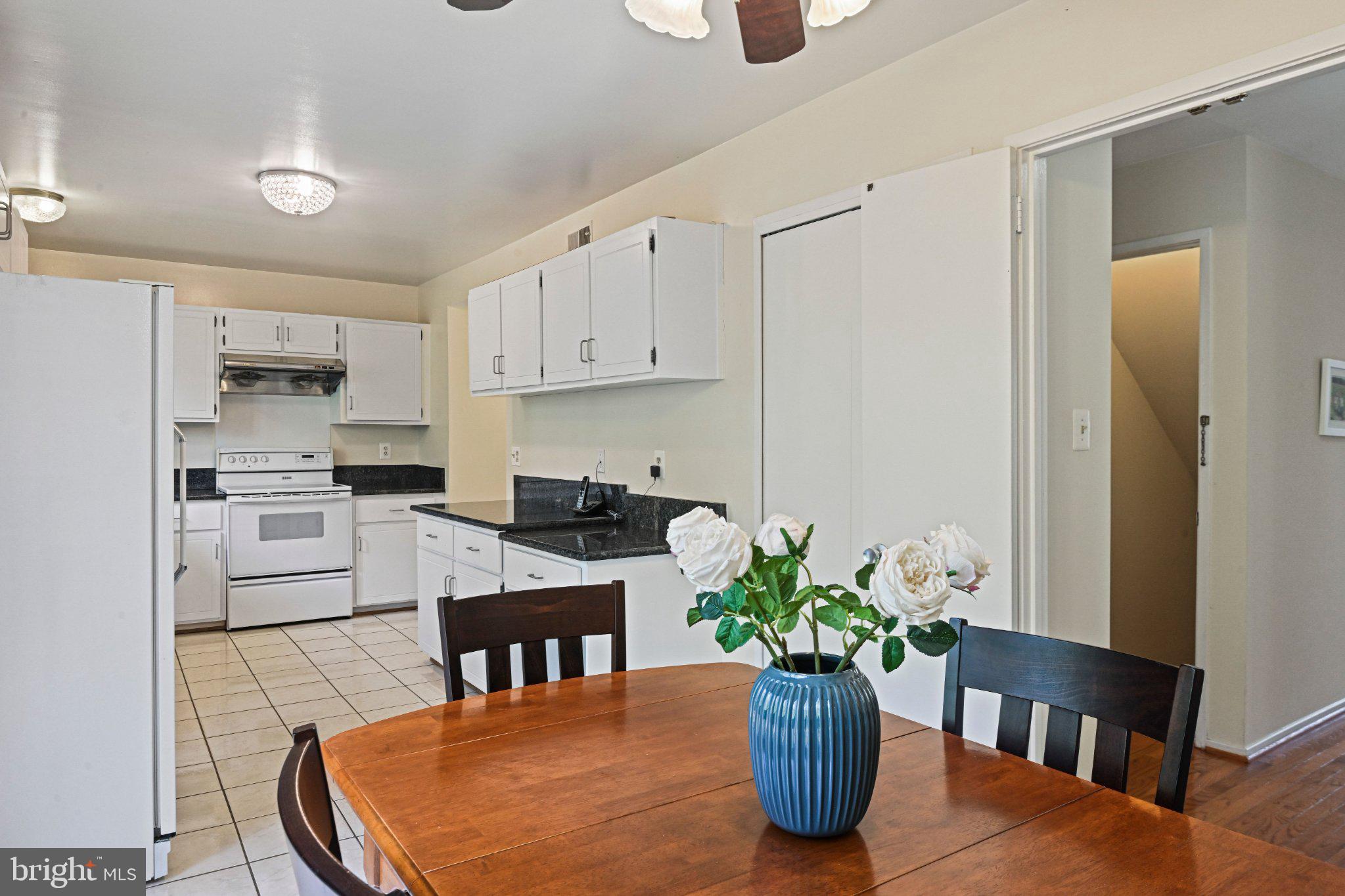 WOLF TRAP WOODS - Residential