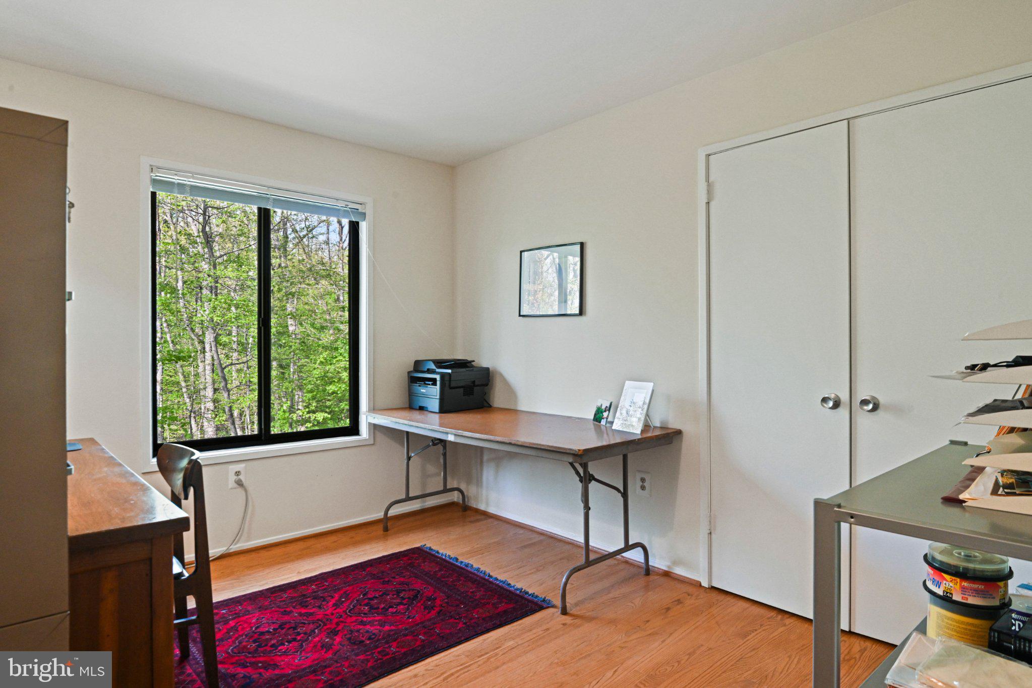 WOLF TRAP WOODS - Residential