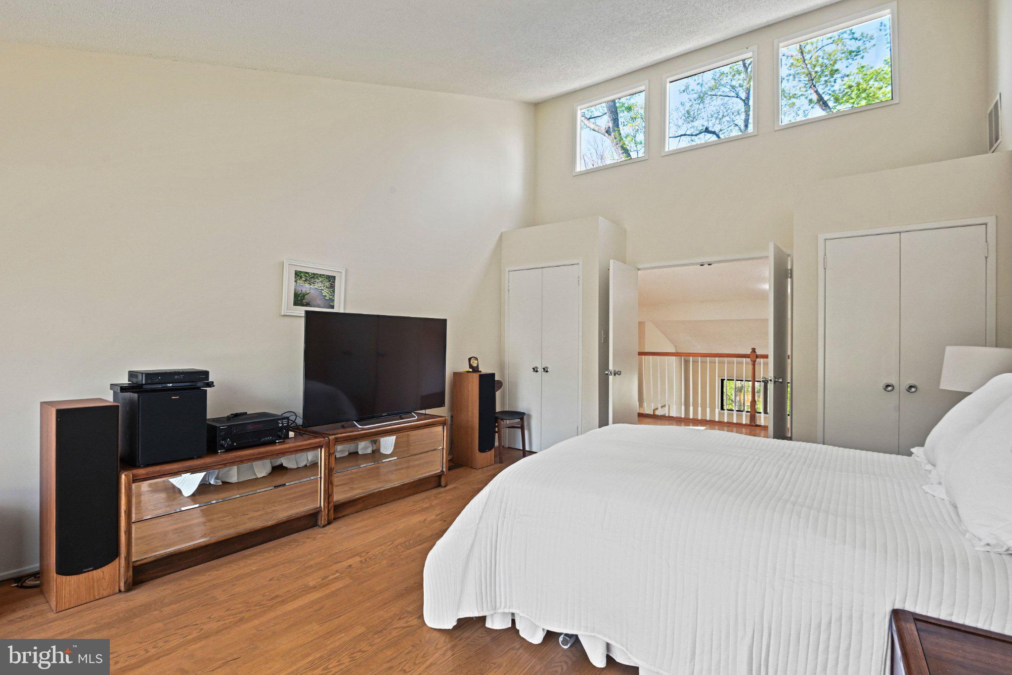 WOLF TRAP WOODS - Residential